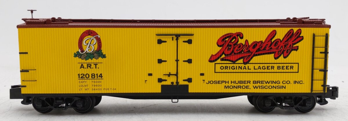 S-Helper 00513 S Gauge Berghoff Beer 40' Wooden Billboard Reefer #120814 LN/Box