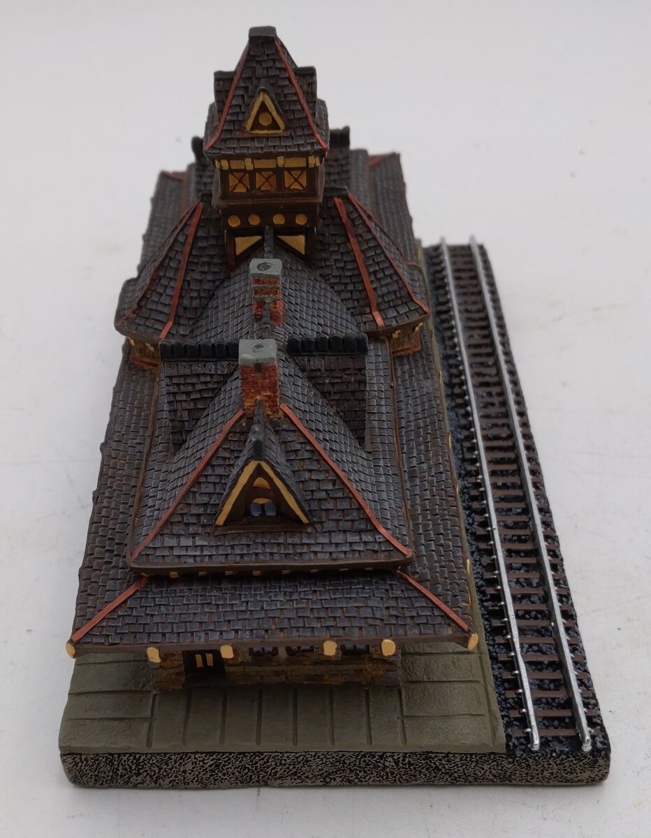 Danbury Mint Tenafly Railroad Station NIB
