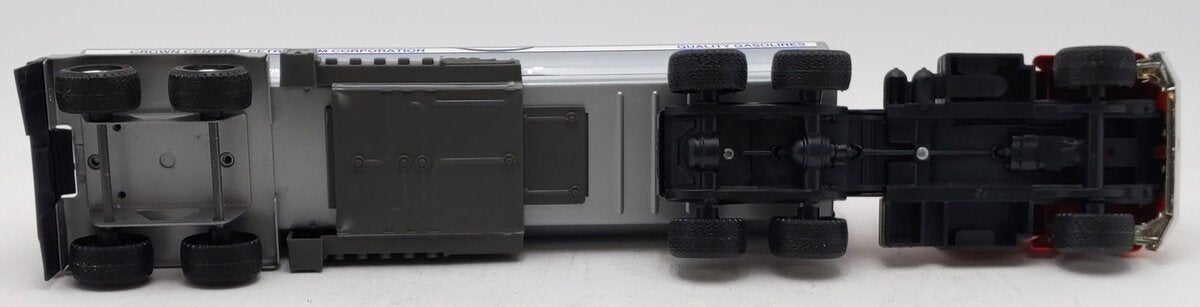 ERTL 3174DO 1:32 Crown Central Petroleum Cab w/ Tanker LN/Box
