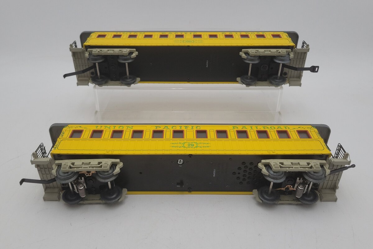 Lionel 1927380 O Union Pacific 1860's 2-Coach Set LN/Box