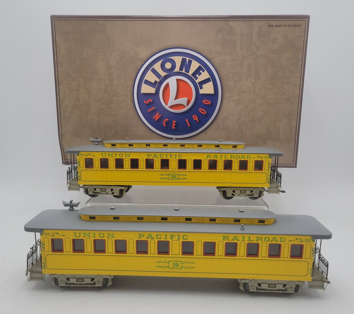 Lionel 1927380 O Union Pacific 1860's 2-Coach Set LN/Box