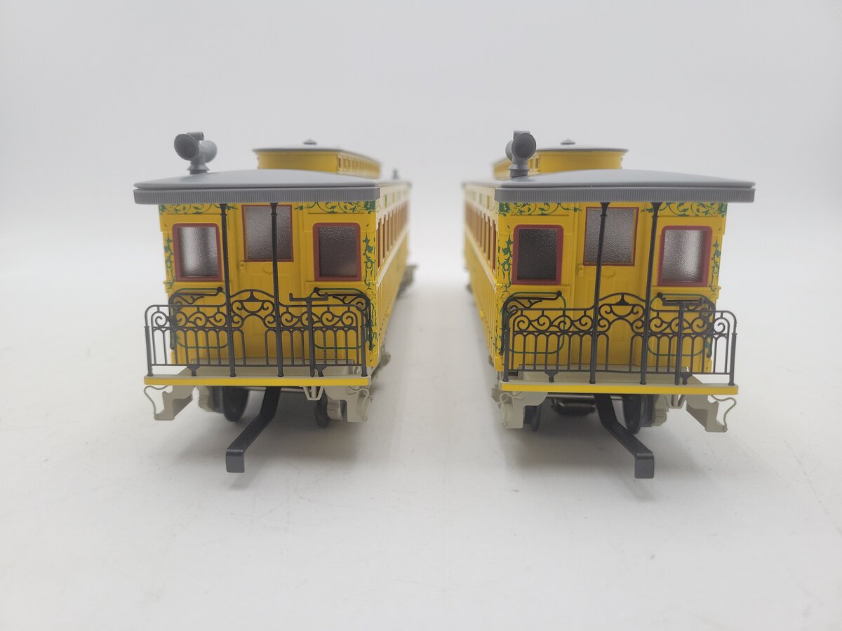 Lionel 1927380 O Union Pacific 1860's 2-Coach Set LN/Box