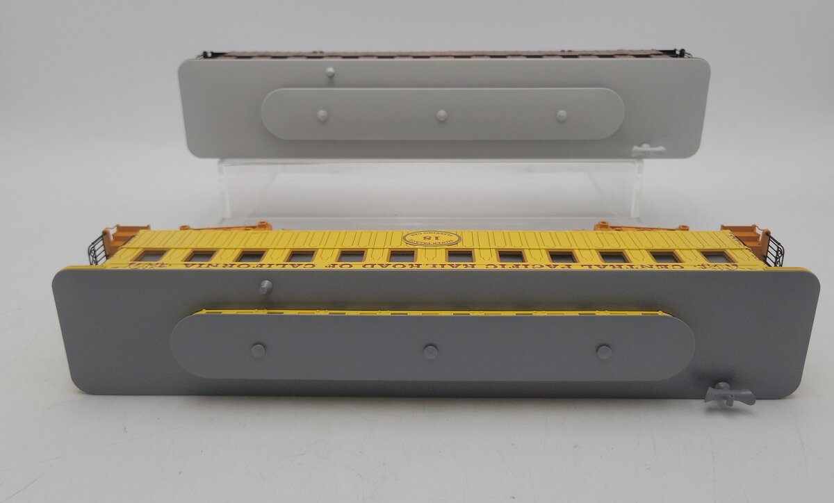 Lionel 1927390 O Canadian Pacific 1860's 2-Coach Set EX/Box