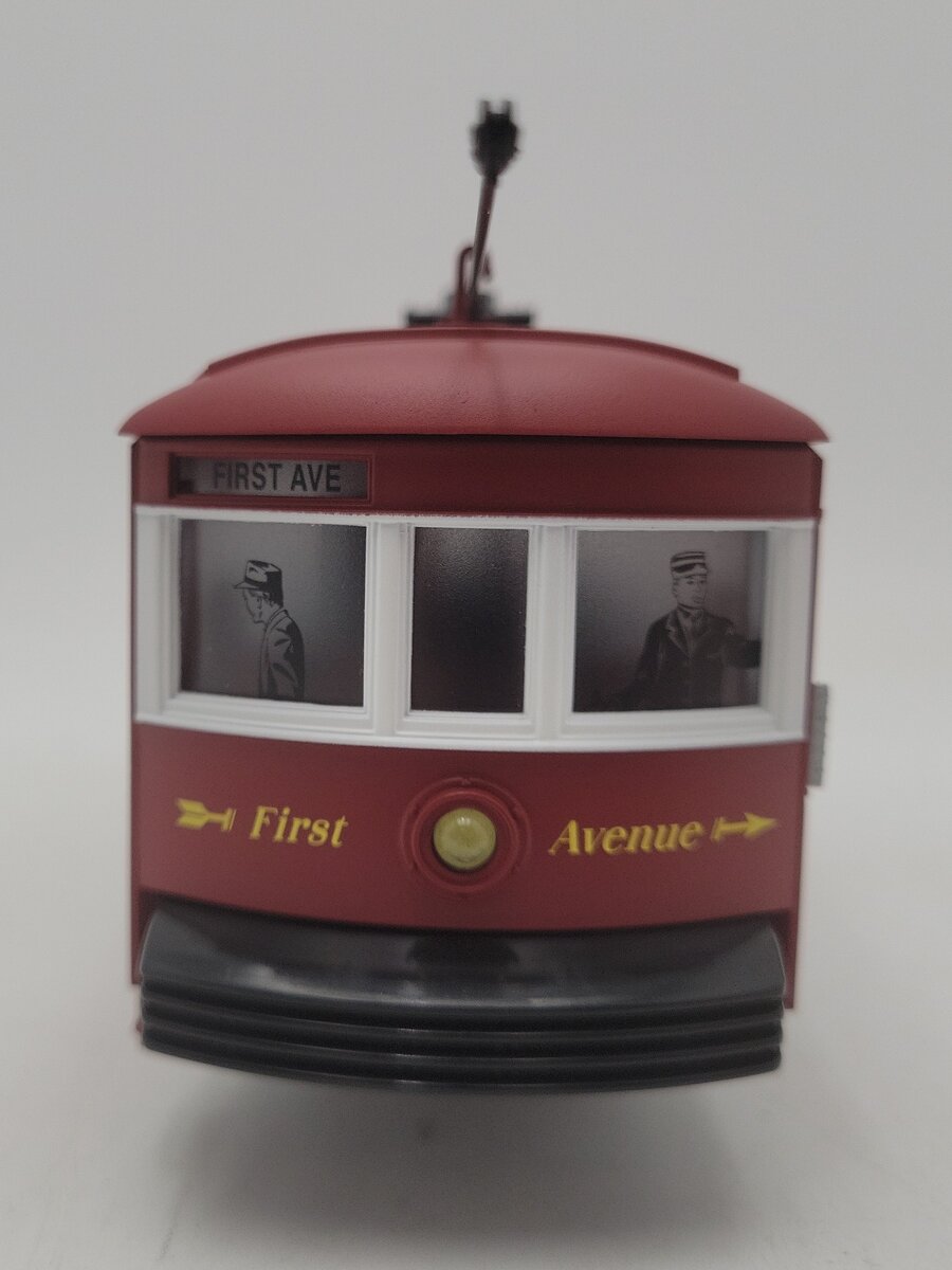 Lionel 2235020 O First Avenue Rapid Transit Trolley LN/Box