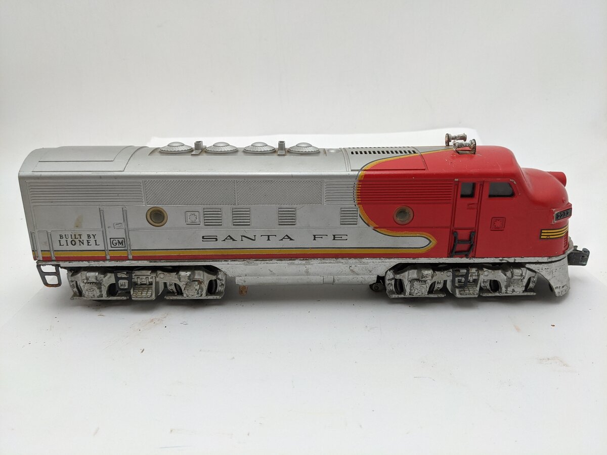 Lionel 2353P Vintage O Santa Fe F3 Powered A Unit Diesel VG/Box