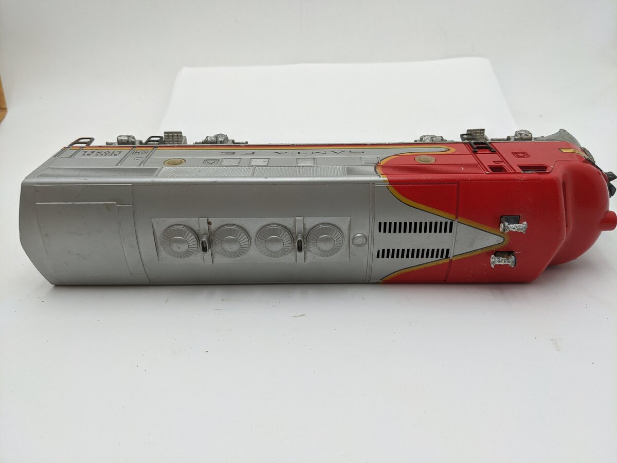 Lionel 2353P Vintage O Santa Fe F3 Powered A Unit Diesel VG/Box