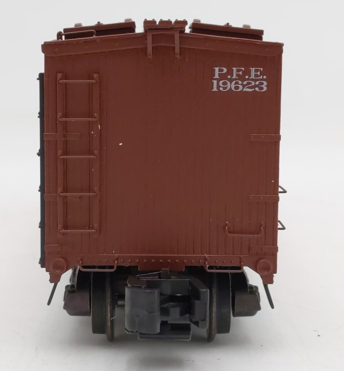 S-Helper 00566 S Gauge Pacific Fruit Express Reefer Car #19623 EX/Box