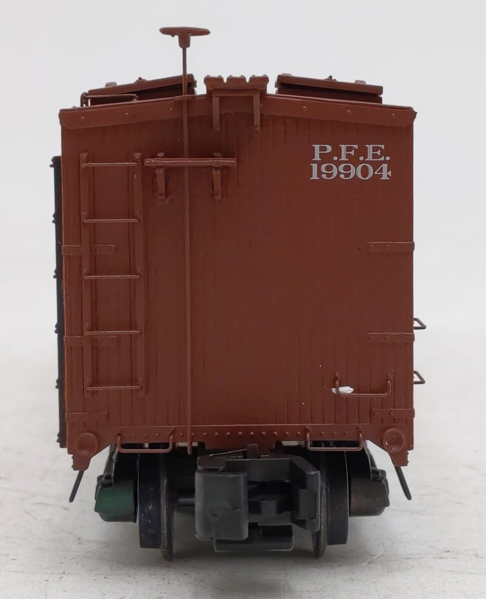 S-Helper Service 00567 S Gauge Pacific Fruit Express Reefer Car #19904 LN/Box