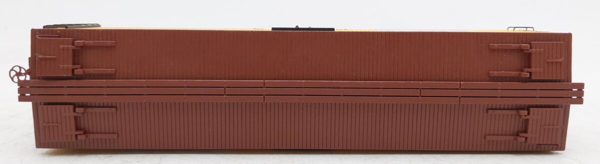 S-Helper 01516 S Gauge Reefer Curve Beer Refrigerator Boxcar [Hi-Rail] #1995 LN/Box