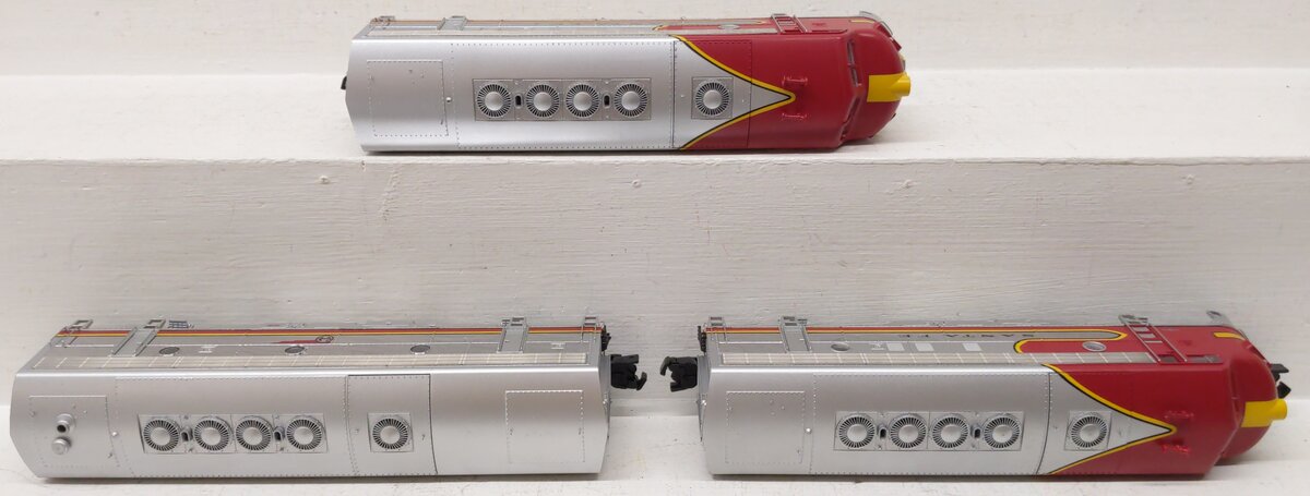 S-Helper 00900 S Gauge ATSF F7ABA AC/DC Diesel Locomotive Set #37/37C EX/Box