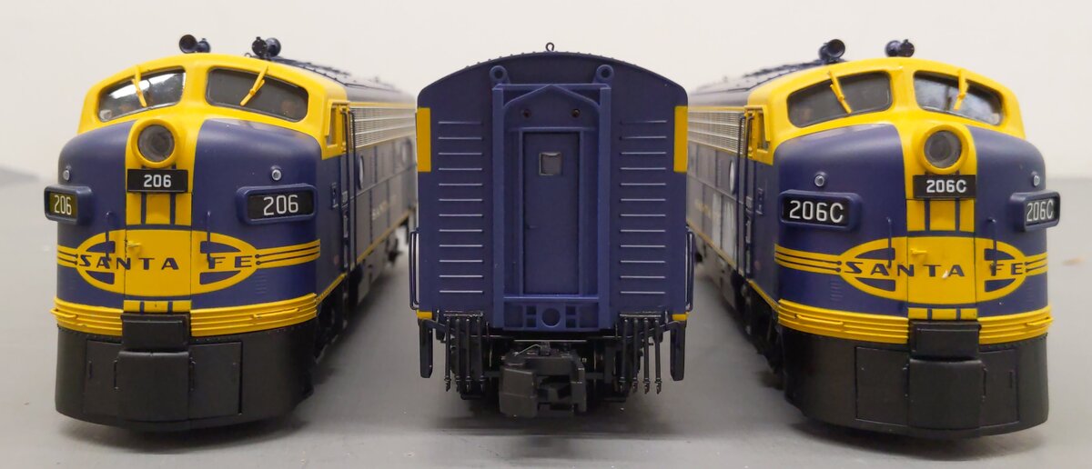 S-Helper 00901 S Gauge AT&SF F7 ABA AC/DC Diesel Locomotives #206 EX/Box