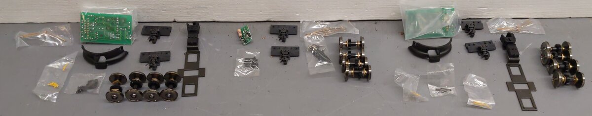S-Helper 00901 S Gauge AT&SF F7 ABA AC/DC Diesel Locomotives #206 EX/Box