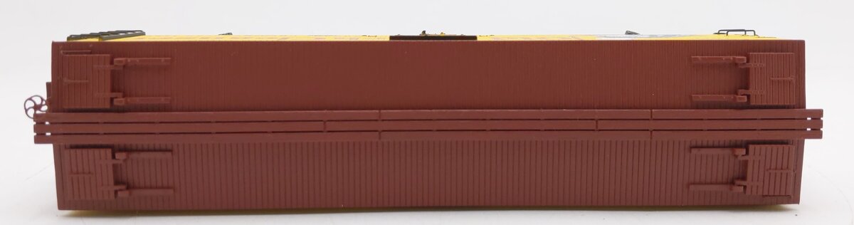 The Showcase Line 00583 S Old Dutch Cleanser Box Car #8945 LN/Box