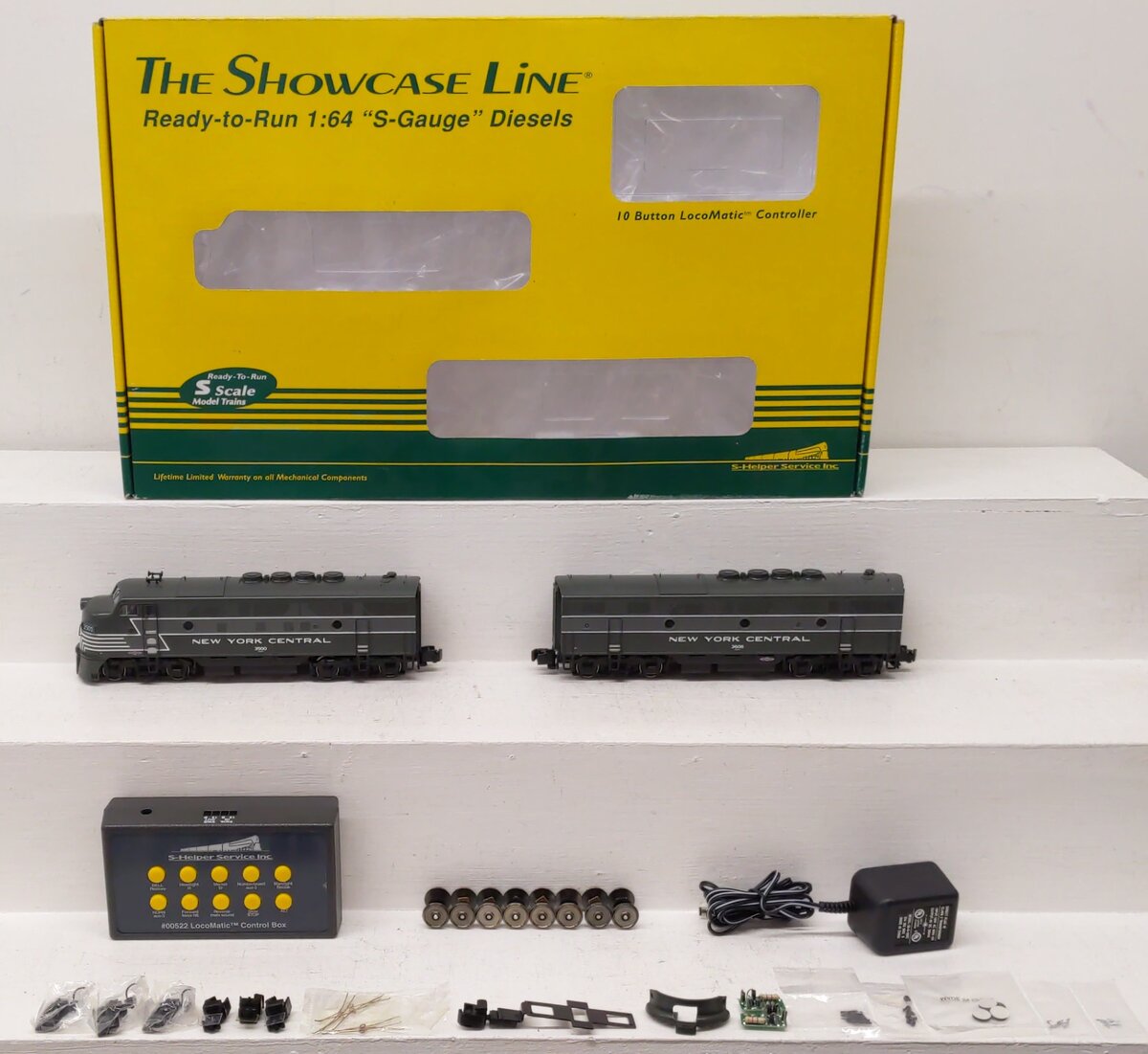 S-Helper 00372B S Gauge New York Central F3 Pass A&B Diesel Locomotives EX/Box