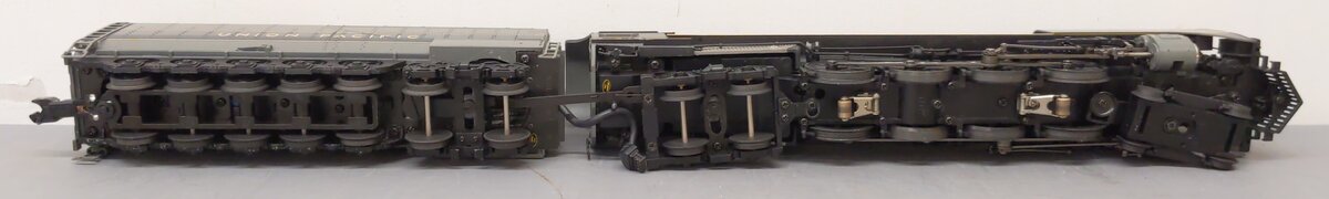 MTH 20-3078-1 O Union Pacific FEF 4-8-4 Locomotive & Tender w/PS2 #811 EX/Box