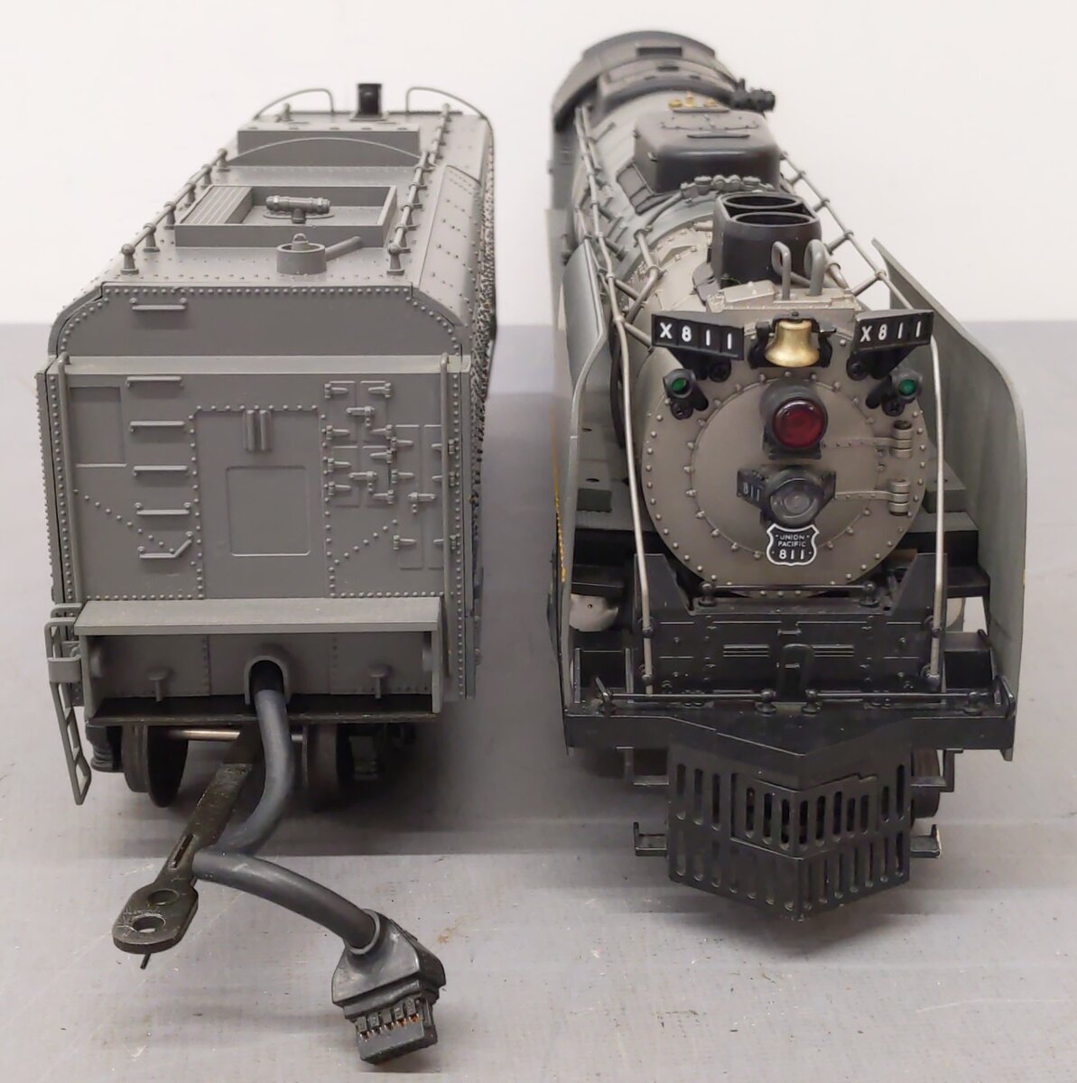 MTH 20-3078-1 O Union Pacific FEF 4-8-4 Locomotive & Tender w/PS2 #811 EX/Box