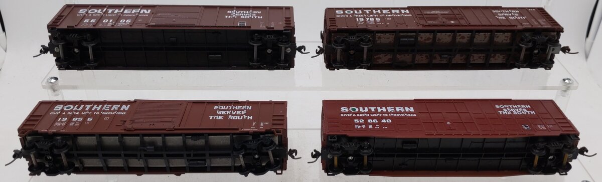 Roundhouse HO Scale Southern Railway Assorted Boxcars [4] VG