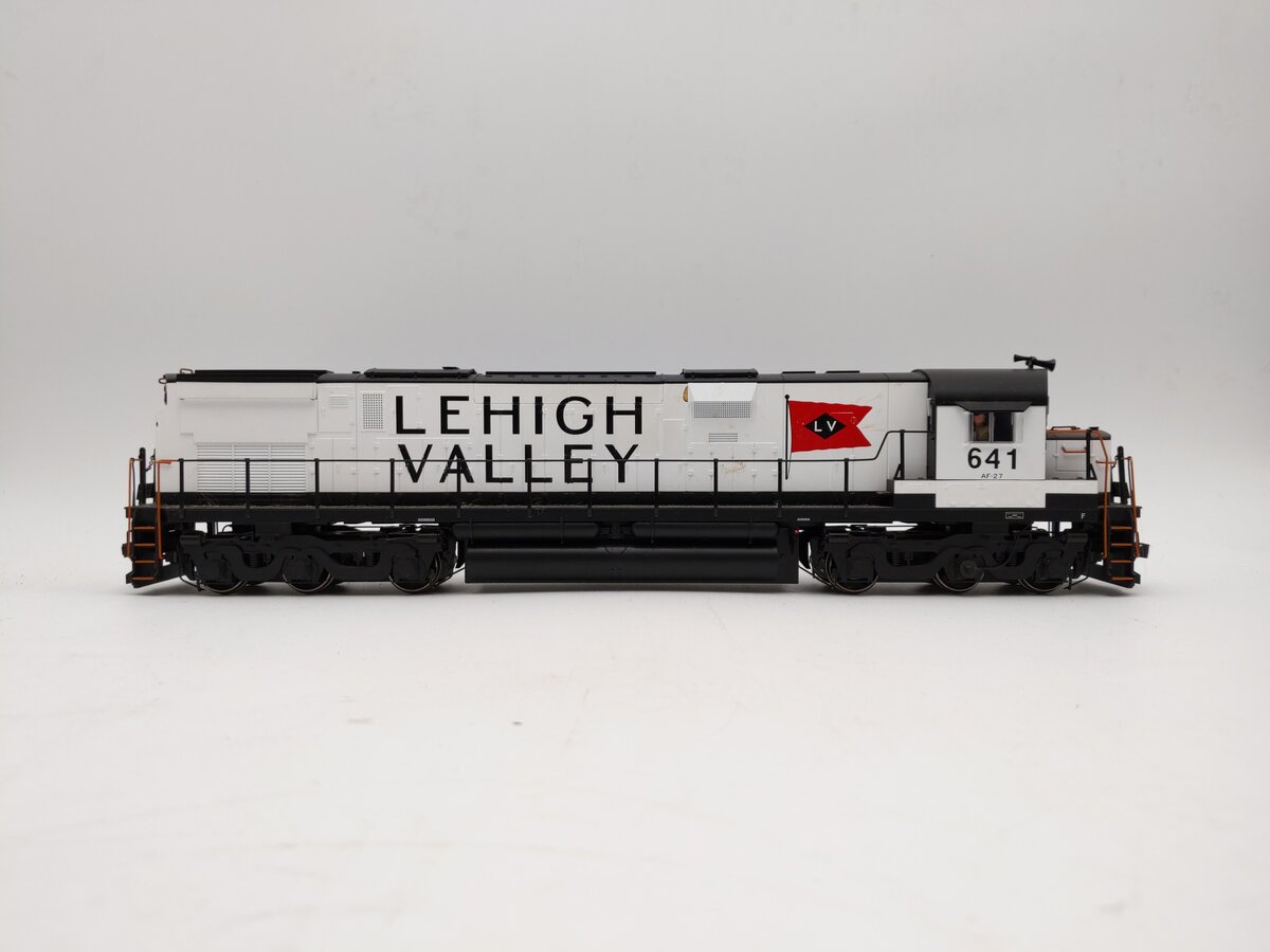 Atlas 2383-2 O Scale Lehigh Valley C628 Dummy A Diesel Locomotive #641 (2-Rail) LN