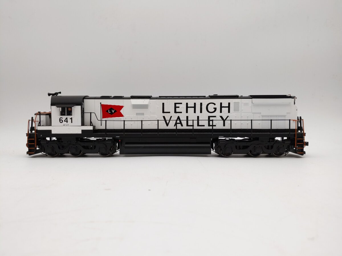 Atlas 2383-2 O Scale Lehigh Valley C628 Dummy A Diesel Locomotive #641 (2-Rail) LN
