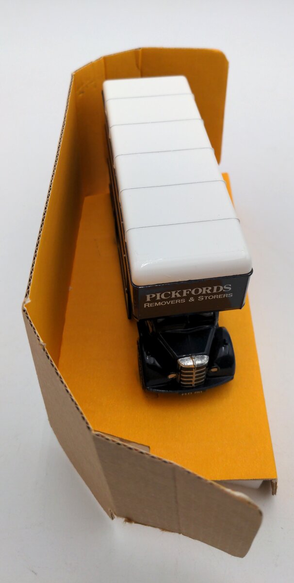 Corgi C953/1 1:50 Scale Bedford O Series Pantechnicon Pickfords #3401 EX/Box