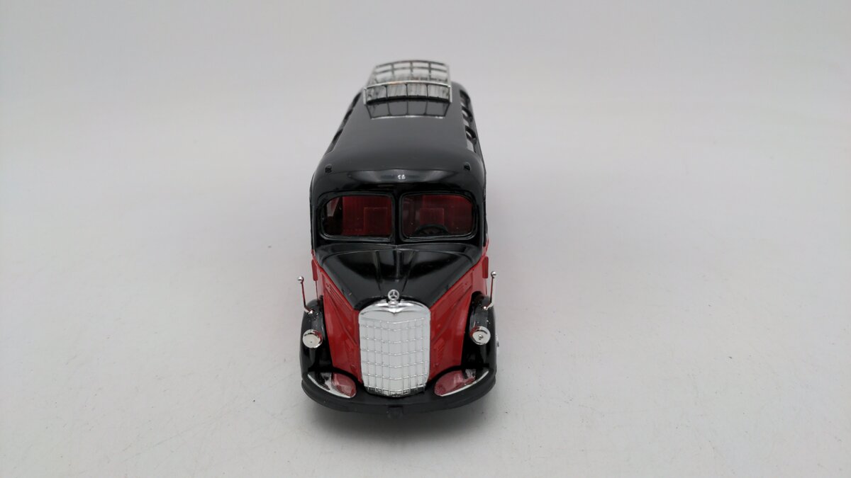 NZG 218 1:40 Scale O3500 Omnibus Red / Black 1949 Mercedes Benz Bus Die Cast EX/Box