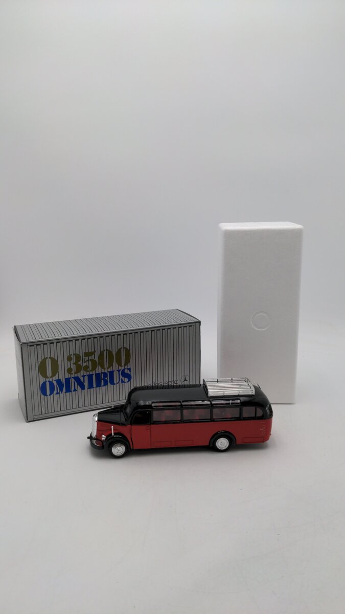 NZG 218 1:40 Scale O3500 Omnibus Red / Black 1949 Mercedes Benz Bus Die Cast EX/Box