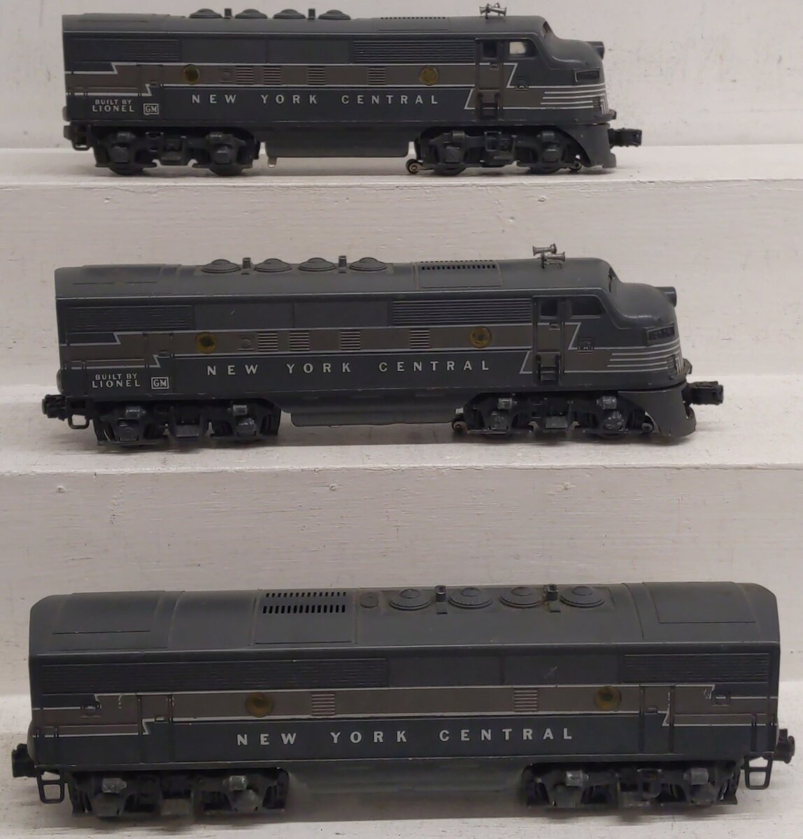 Lionel 2354 Lionel Vintage O NYC F-3 ABA Diesel Locomotive Set VG