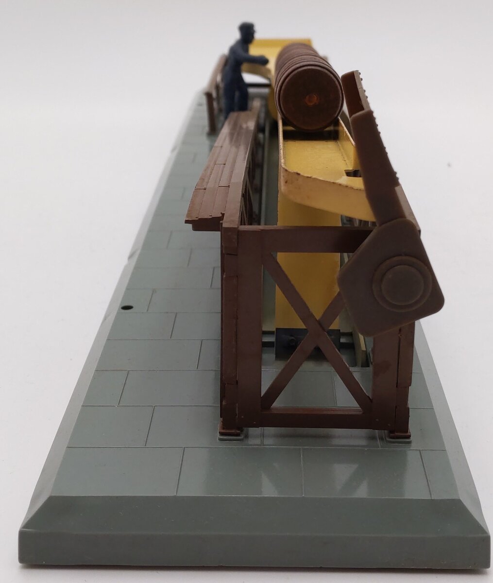 Lionel 362 Vintage O Operating Barrel Loader Ramp VG/Box