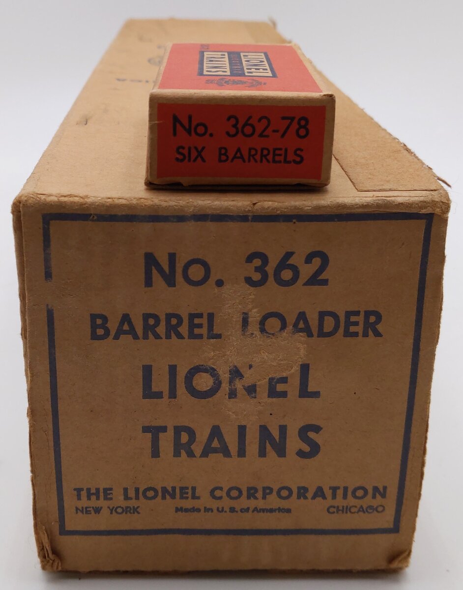 Lionel 362 Vintage O Operating Barrel Loader Ramp VG/Box