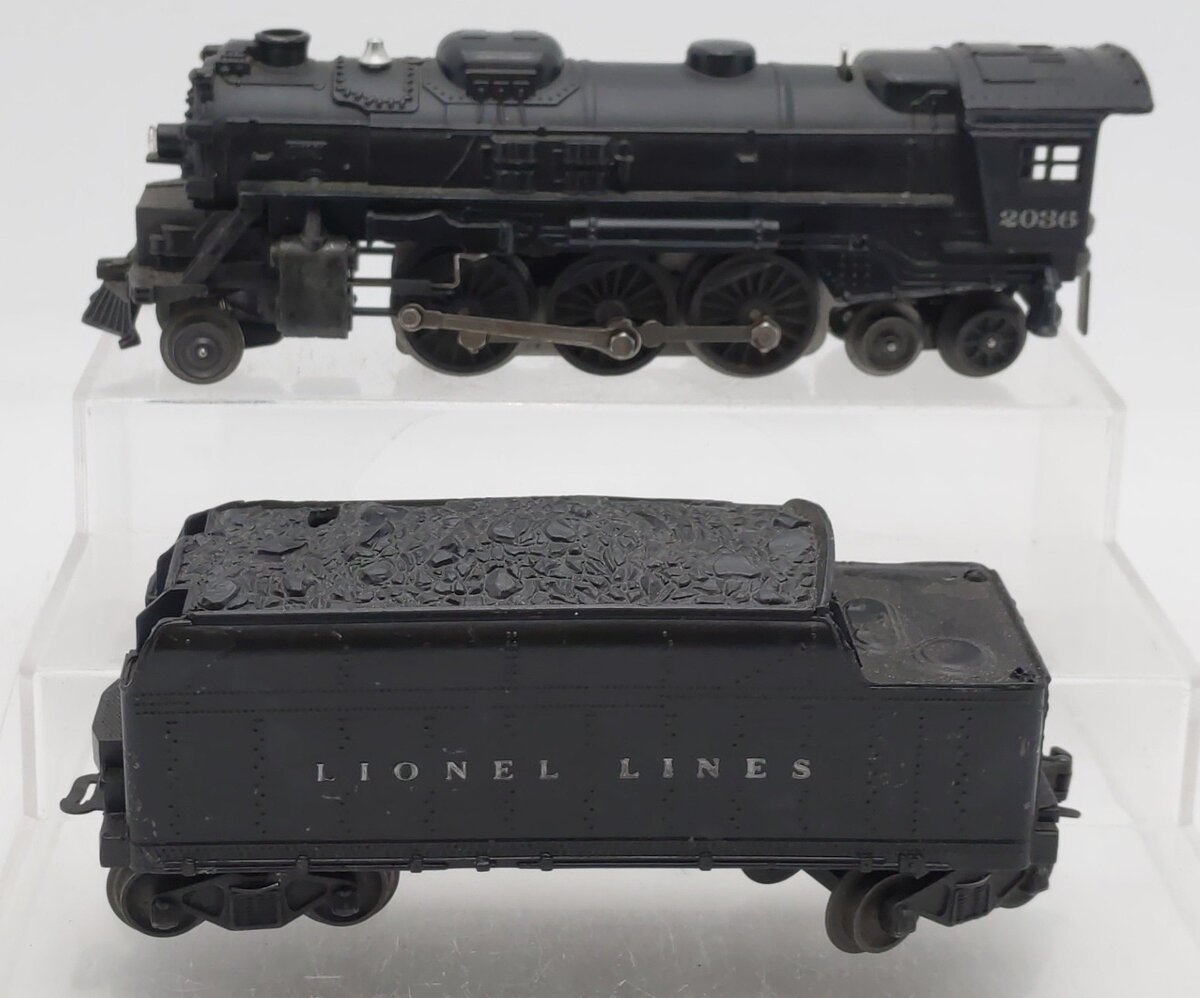 Lionel 2036 Vintage O 2-6-4 Steam Locomotive and 6466W Tender VG