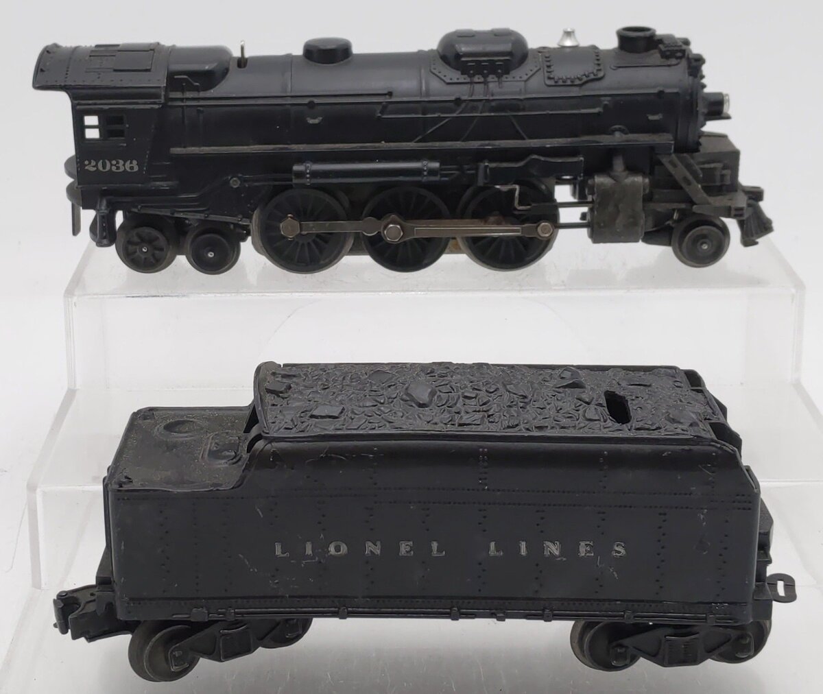 Lionel 2036 Vintage O 2-6-4 Steam Locomotive and 6466W Tender VG