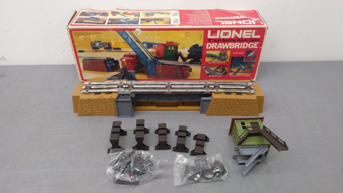 Lionel 6-2317 O Operating Drawbridge VG/Box