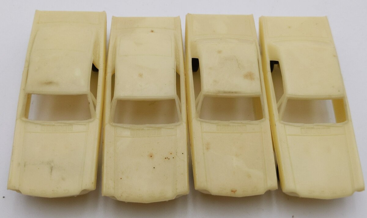 Lionel 6414 Vintage O Evans Autoloader w/ 4 Custom Automobiles