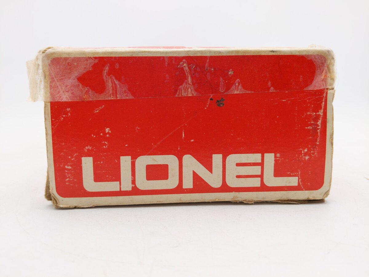Lionel 6-8359 O Gauge Chessie System GM Gold GP7 Diesel Engine EX/Box