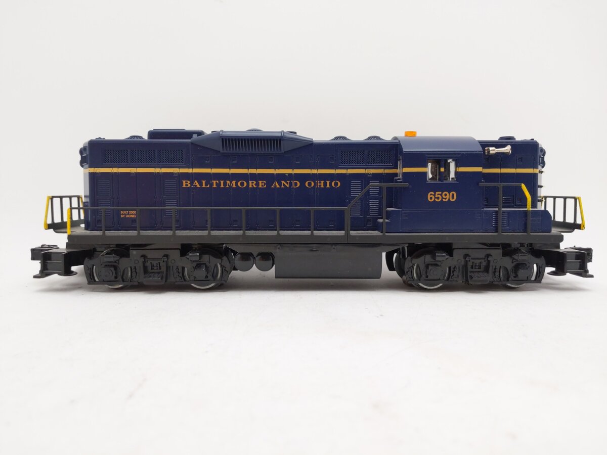 Lionel 6-28514 O Gauge Baltimore & Ohio GP-9 Diesel Locomotive #6590 EX/Box
