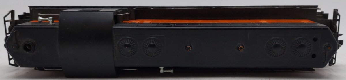 Lionel 6-38305 Conventional Classics Milwaukee GP-7 Diesel Locomotive #2338 VG