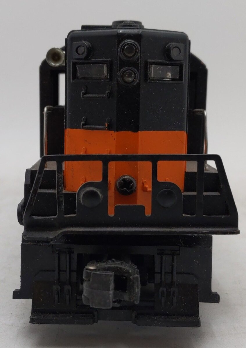 Lionel 6-38305 Conventional Classics Milwaukee GP-7 Diesel Locomotive #2338 VG