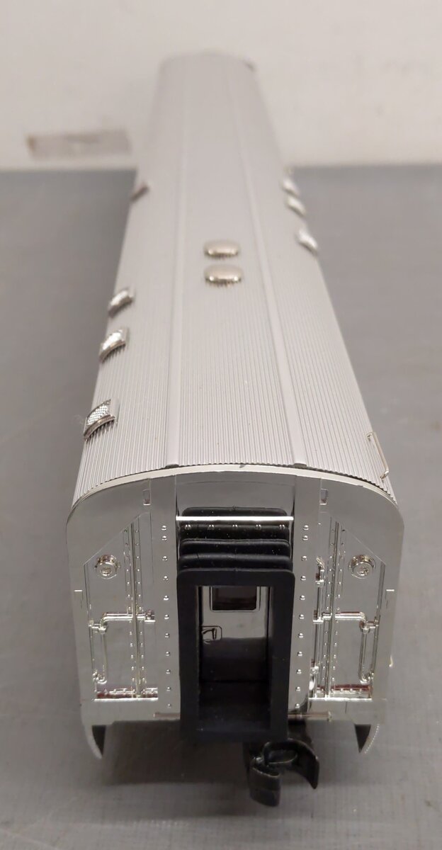 K-Line K4670-40689 O New York Central "Horatio Seymour" 21" Aluminum Diner Car EX