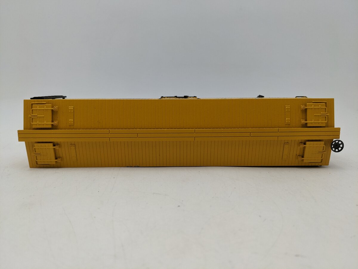 MTH 30-8611 O Gauge Canada Dry Ginger Ale Die-Cast Refrigerator Car #9107 EX