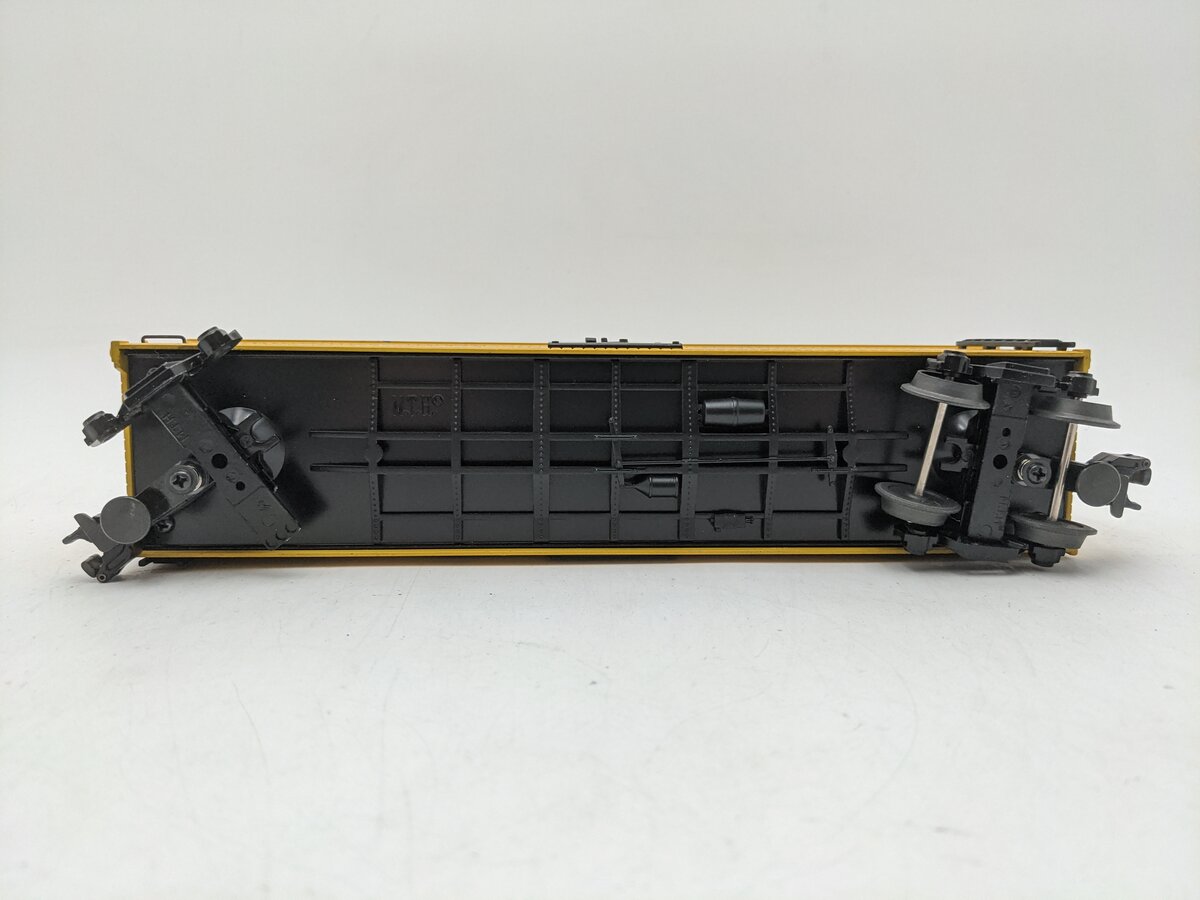MTH 30-8611 O Gauge Canada Dry Ginger Ale Die-Cast Refrigerator Car #9107 EX