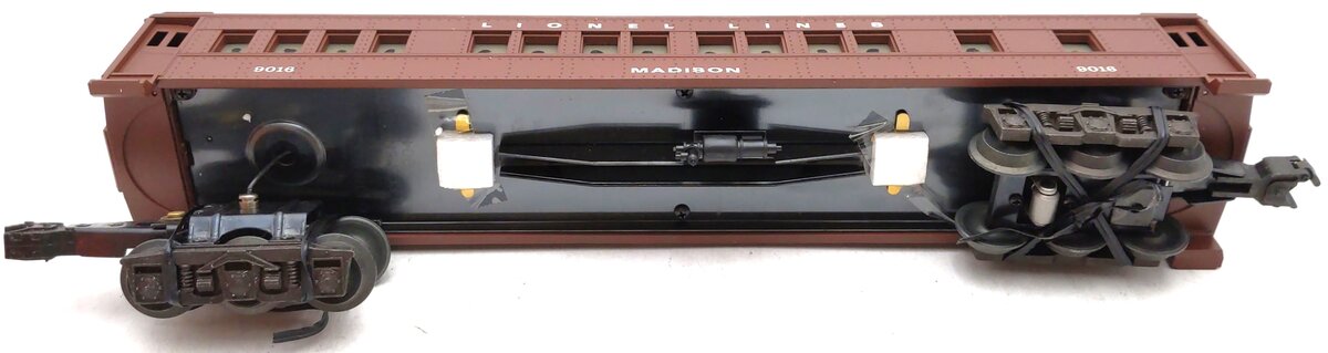 Lionel 6-19016 O Gauge Lionel Lines Madison Passenger Car #9016 VG/Box