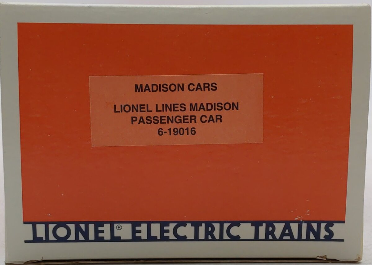 Lionel 6-19016 O Gauge Lionel Lines Madison Passenger Car #9016 VG/Box