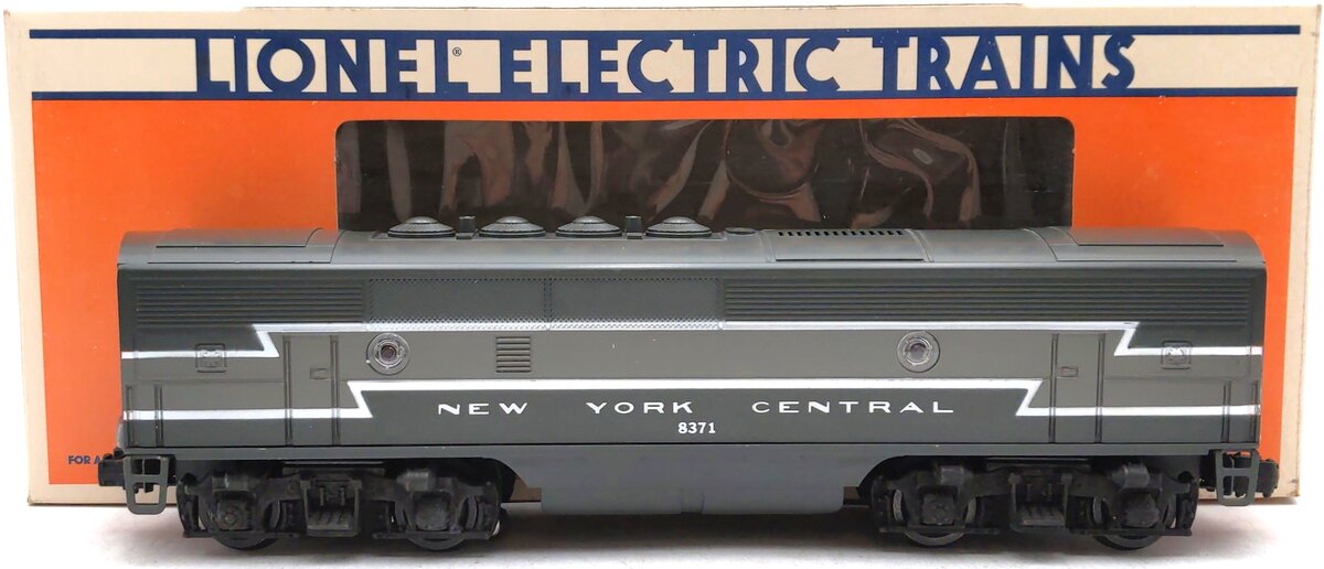 Lionel 6-8371 NYC F-3 B Unit Non-Powered Diesel Locomotive with Horn EX/Box