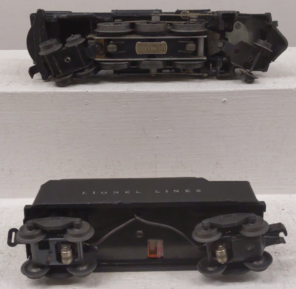 Lionel 2037 Vintage O 2-6-4 Die-Cast Steam Locomotive w/ 6466WX Tender VG