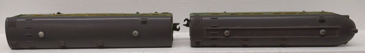 Lionel Vintage O Lionel Lines Green/Gray Passenger Cars #2401 #2402 [2] EX/Box