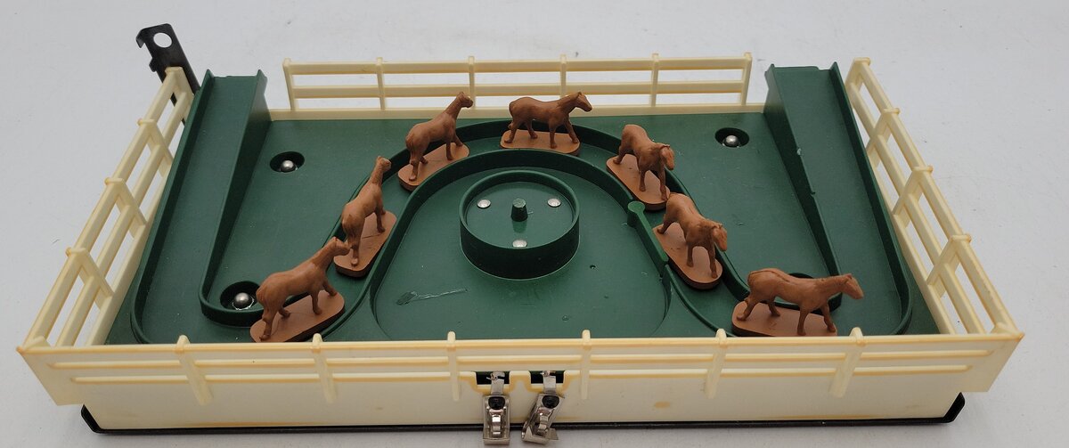 Lionel 6-9224 O Gauge Churchill Downs Operating Horse Car Set EX/Box