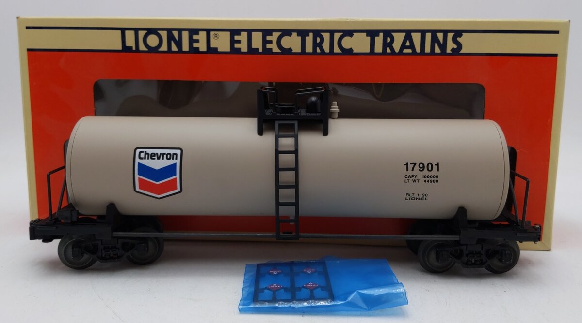 Lionel 6-17901 O Gauge Chevron Uni-body Tank Car LN/Box