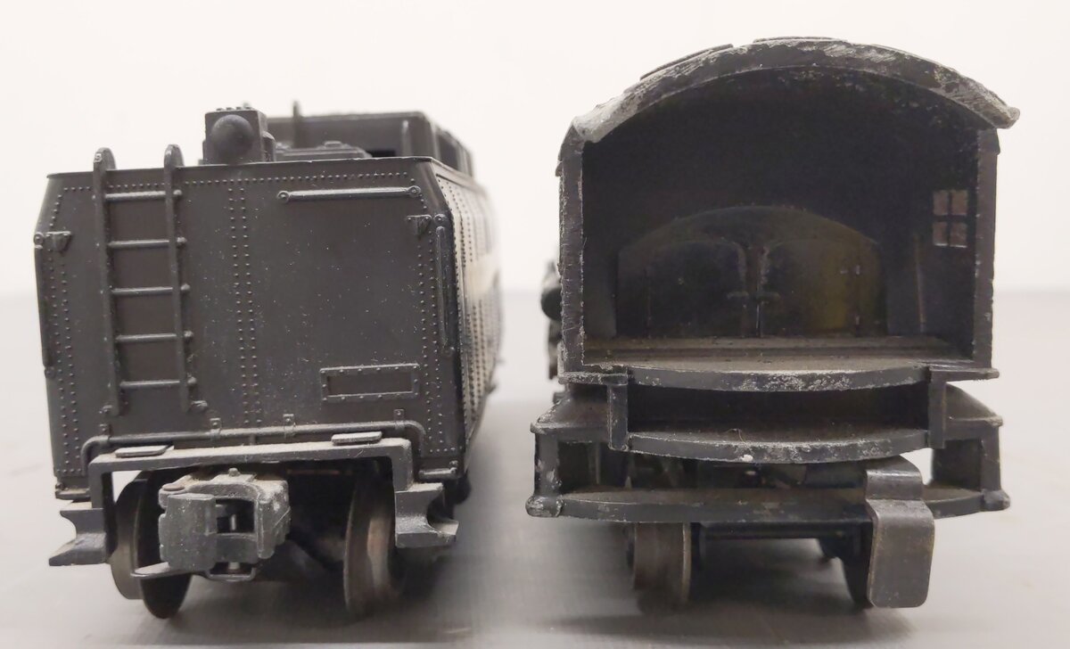 Lionel 2037 Vintage O 2-6-4 Diecast Steam Locomotive and 6026W Tender VG