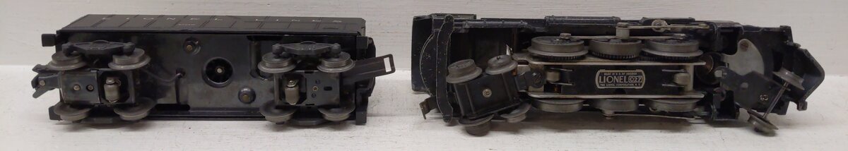 Lionel 2037 Vintage O 2-6-4 Diecast Steam Locomotive and 6026W Tender VG