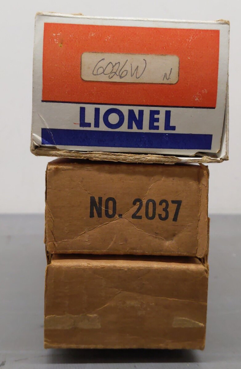 Lionel 2037 Vintage O 2-6-4 Diecast Steam Locomotive and 6026W Tender VG
